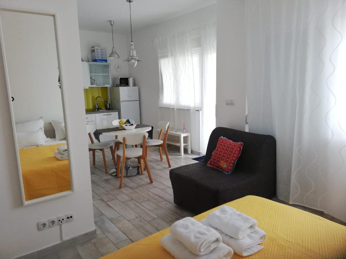 Apartment Villa Franci Pag Town Zewnętrze zdjęcie
