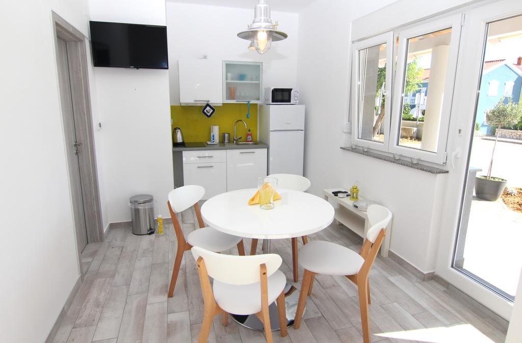 Apartment Villa Franci Pag Town Zewnętrze zdjęcie