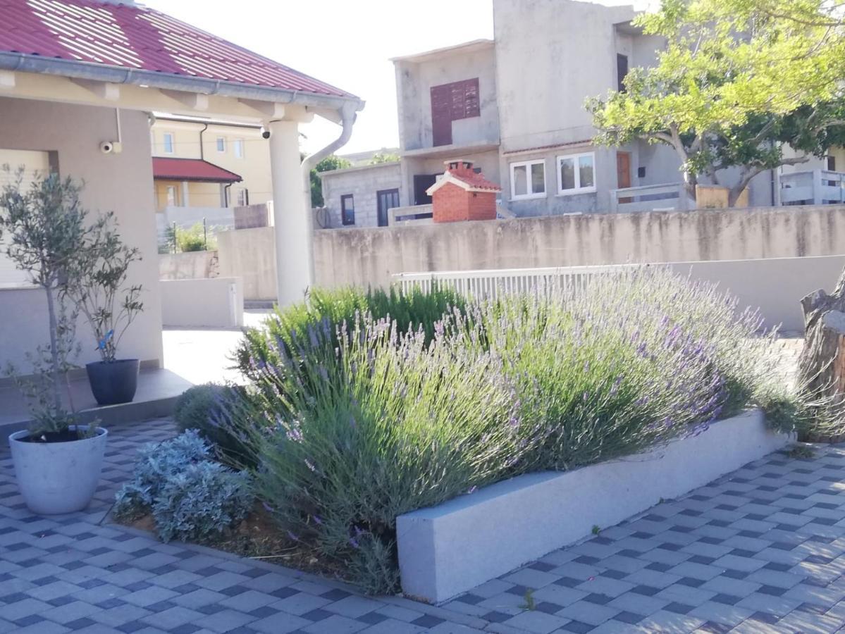 Apartment Villa Franci Pag Town Zewnętrze zdjęcie